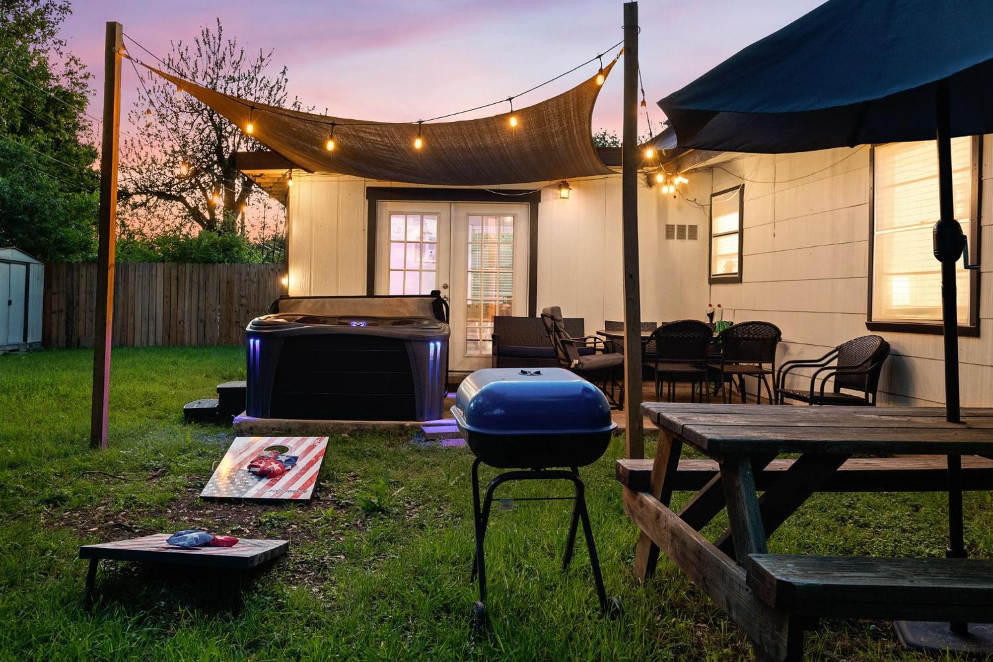 Cozy 3 Bedroom With Hot Tub 2 Min Away From Lackland San Antonio Exteriör bild
